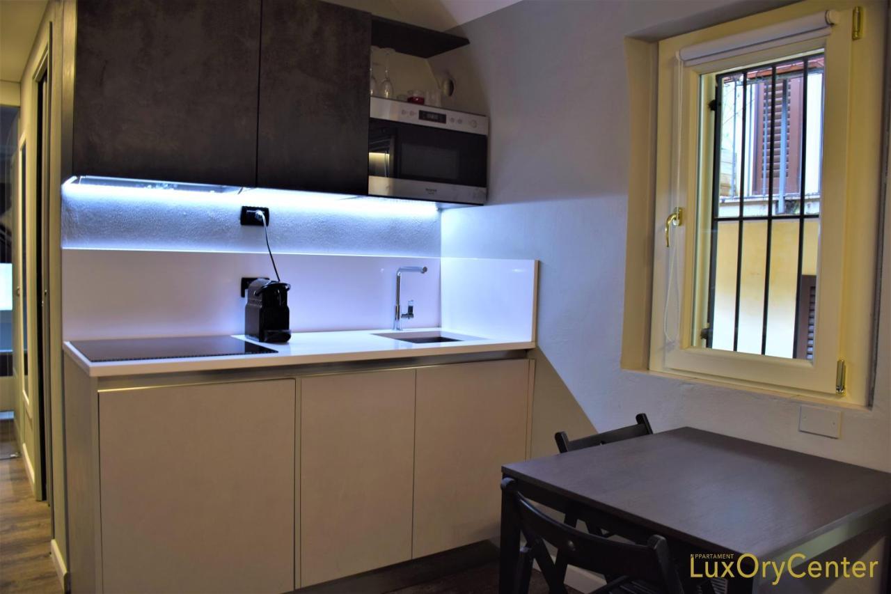 Luxory Center - Bilocale In Centro Storico In Palazzo D'Epoca In Zona Pedonale Vicino Alla Metro Vittoria Brescia Ngoại thất bức ảnh